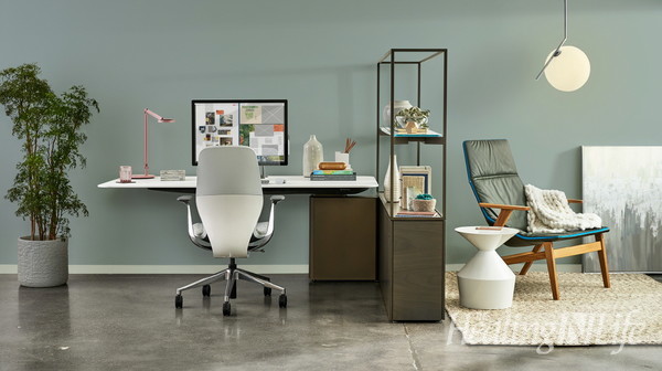 [사진] 스틸케이스가 제안하는 홈 오피스, 의자(왼)는 커스터 마이징이 가능한 신제품 ‘실큐(SILQ)’