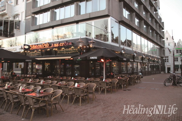 암스테르담에는 14,000여개의 다양한 브라운카페가 있다.
